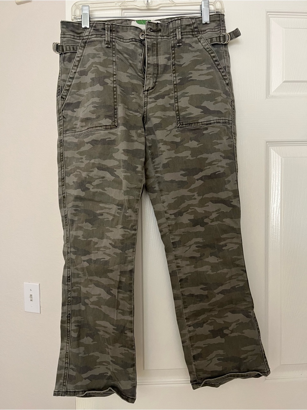 Anthropologie Olive Green Utility Pants Cropped Style